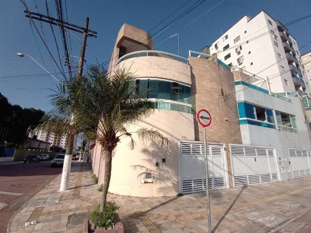 Sobrado venda em Região Imediata de Santos, Região Metropolitana da Baixada Santista