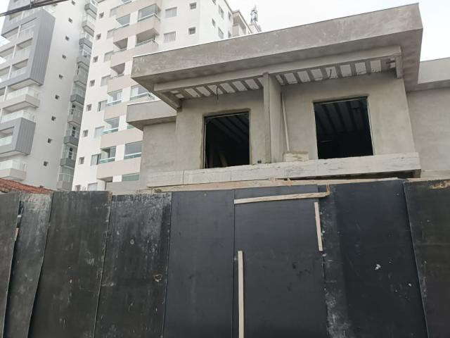 Sobrado venda em Região Imediata de Santos, Região Metropolitana da Baixada Santista
