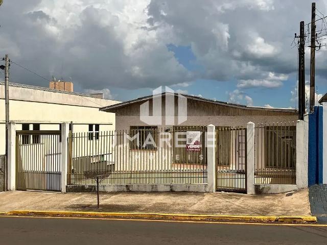 Sobrado venda em Apucarana, Região Geográfica Intermediária de Londrina
