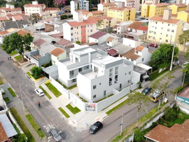 Sobrado venda em Região Geográfica Imediata de Curitiba, Região Metropolitana de Curitiba