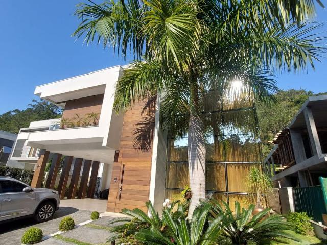 Sobrado venda em Itajaí