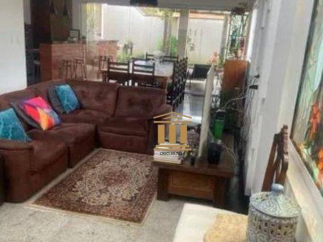 Sobrado venda em Região Imediata de São José dos Campos, Região Metropolitana do Vale do Paraíba e Litoral Norte