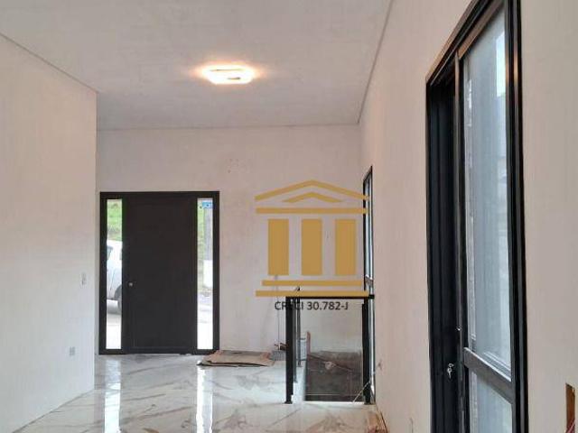 Sobrado venda em Região Imediata de São José dos Campos, Região Metropolitana do Vale do Paraíba e Litoral Norte