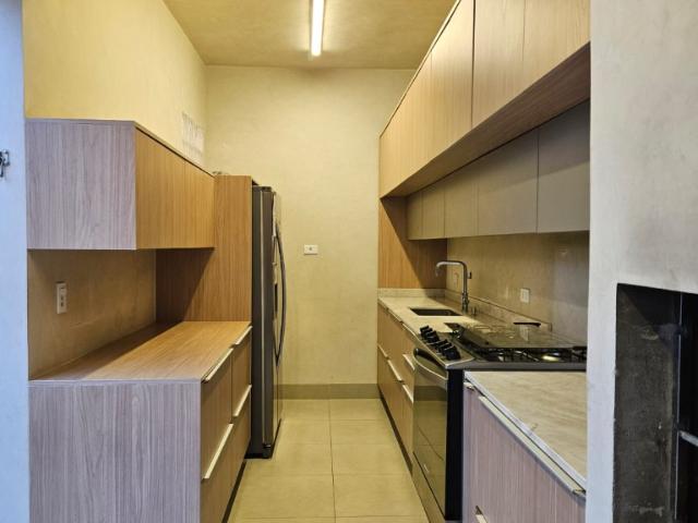 Sobrado venda em Região Imediata de São José dos Campos, Região Metropolitana do Vale do Paraíba e Litoral Norte