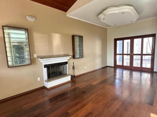 Casa venda em Região Imediata de São José dos Campos, Região Metropolitana do Vale do Paraíba e Litoral Norte