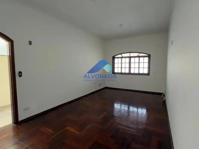 Sobrado aluguel em Região Imediata de São José dos Campos, Região Metropolitana do Vale do Paraíba e Litoral Norte