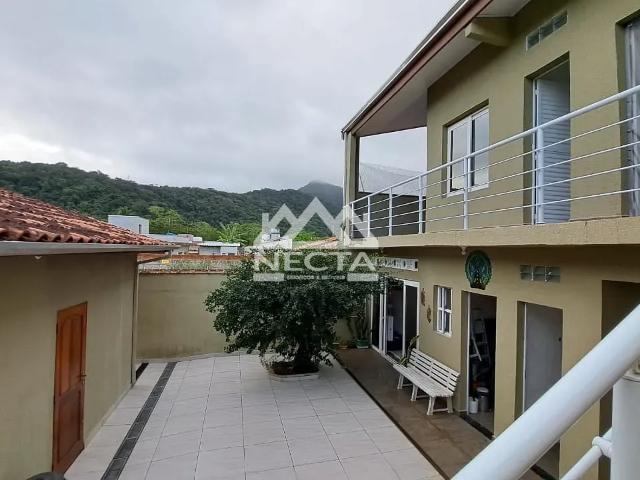 Sobrado venda em Região Imediata de Caraguatatuba-Ubatuba-São Sebastião, Região Metropolitana do Vale do Paraíba e Litoral Norte