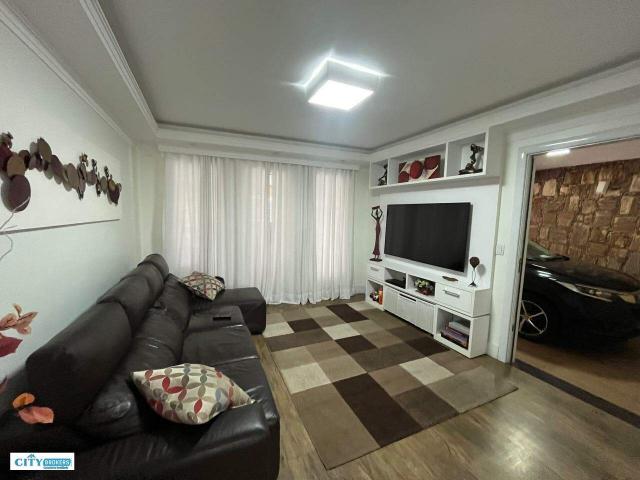 Sobrado venda em Distrito-sede de Guarulhos, Guarulhos