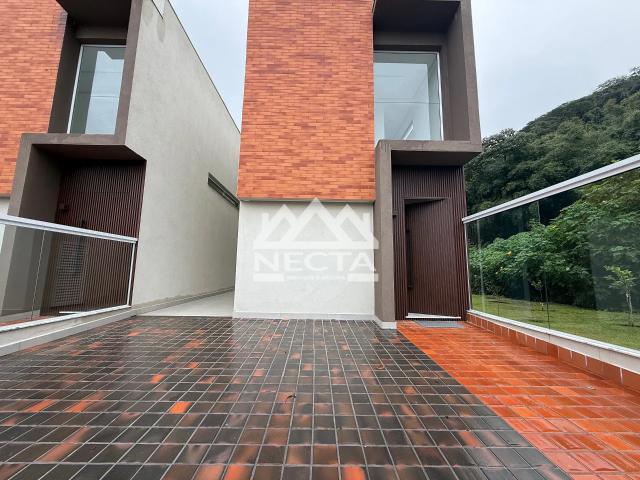 Sobrado venda em Juqueí, São Sebastião