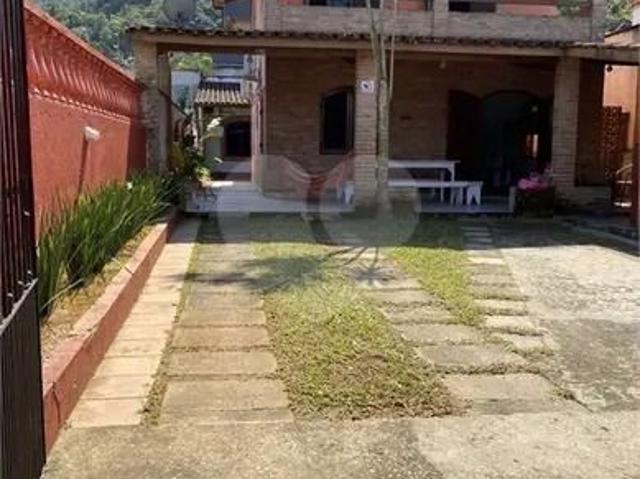 Sobrado venda em Região Imediata de Caraguatatuba-Ubatuba-São Sebastião, Região Metropolitana do Vale do Paraíba e Litoral Norte