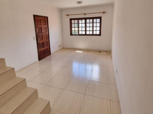 Sobrado aluguel em Cotia
