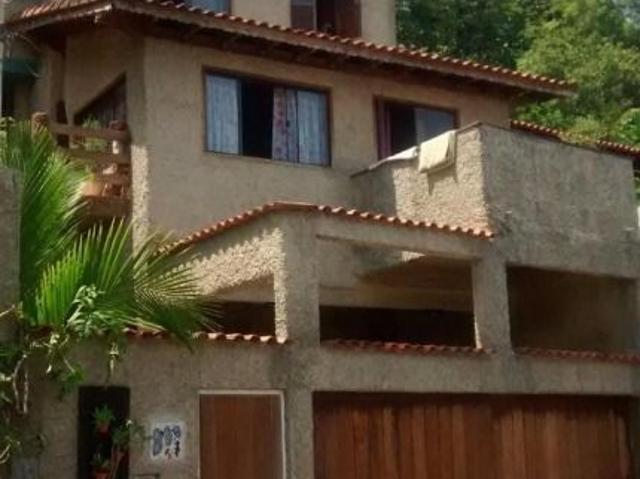 Sobrado venda em Região Imediata de Santos, Região Metropolitana da Baixada Santista