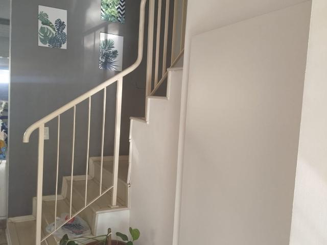 Sobrado venda em Jardim Independência, Jacareí