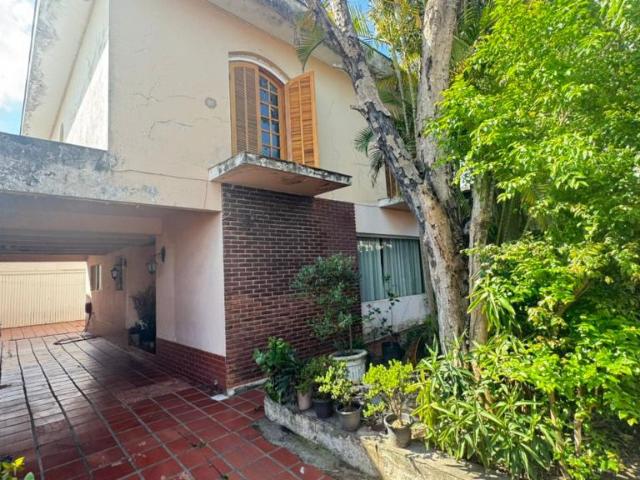 Sobrado aluguel em Jaguaré, Biritiba-Mirim