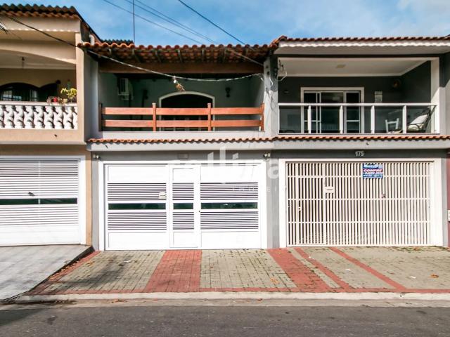 Sobrado aluguel em Vila Marcondes, Carapicuíba