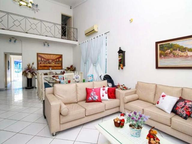 Sobrado venda em Santos