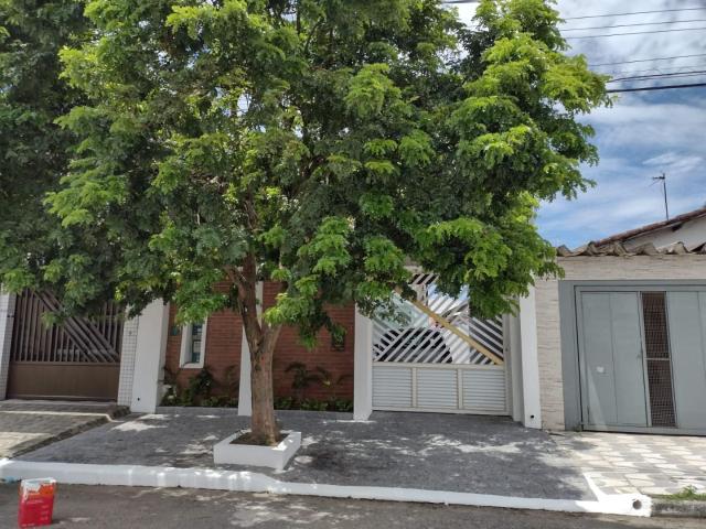Sobrado venda em Região Imediata de Santos, Região Metropolitana da Baixada Santista