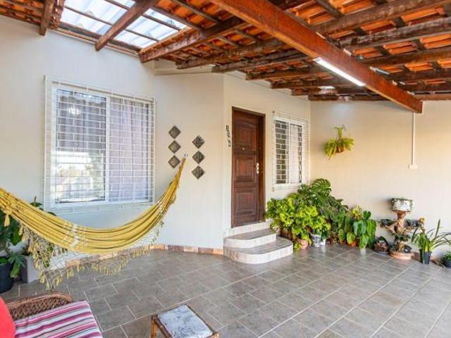 Casa venda em Vila Tarumã, Curitiba