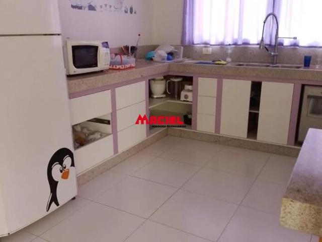 Casa venda em Região Imediata de São José dos Campos, Região Metropolitana do Vale do Paraíba e Litoral Norte