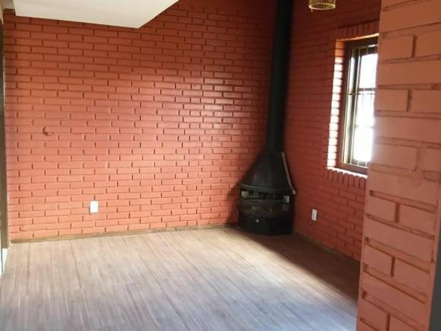 Casa venda em Loteamento Dona Francisca Alves, Porto Alegre