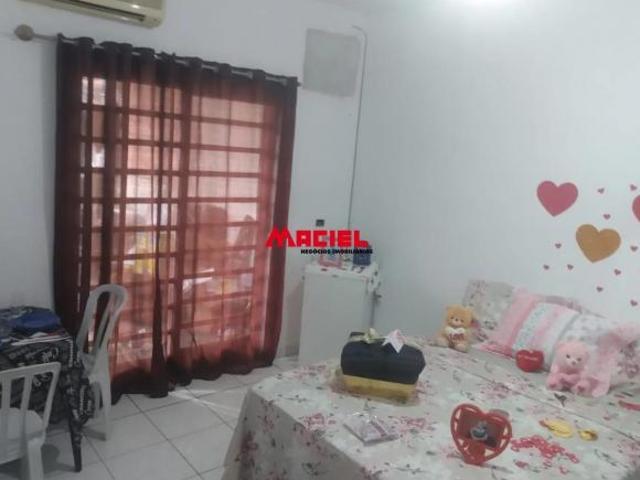 Casa venda em Região Imediata de São José dos Campos, Região Metropolitana do Vale do Paraíba e Litoral Norte
