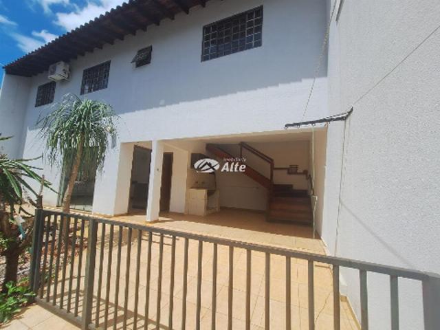 Casa aluguel em Jardim Oásis, Maringá