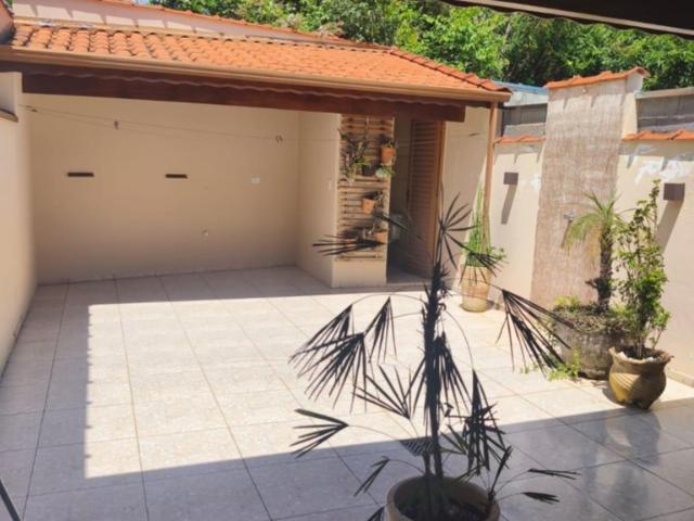 Sobrado aluguel em Córrego do Bom Jesus, Minas Gerais