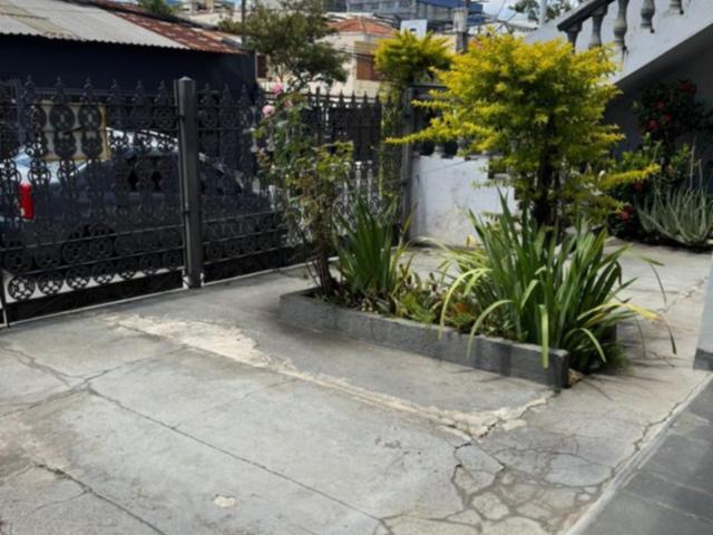 Sobrado aluguel em Região Imediata de São Paulo, Região Metropolitana de São Paulo