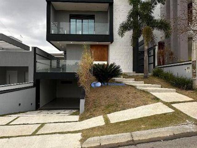 Casa aluguel em Região Imediata de São José dos Campos, Região Metropolitana do Vale do Paraíba e Litoral Norte