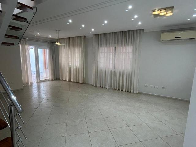 Casa aluguel em Região Imediata de São José dos Campos, Região Metropolitana do Vale do Paraíba e Litoral Norte