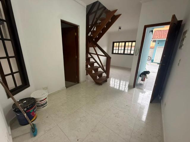 Casa aluguel em Jardim Camburi, Caraguatatuba