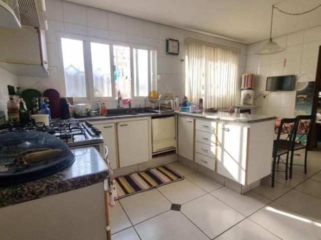 Casa venda em Região Imediata de Marília, Marília