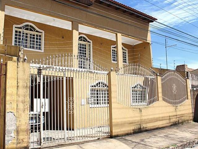 Casa venda em Região Geográfica Imediata do Distrito Federal, Região Integrada de Desenvolvimento do Distrito Federal e Entorno