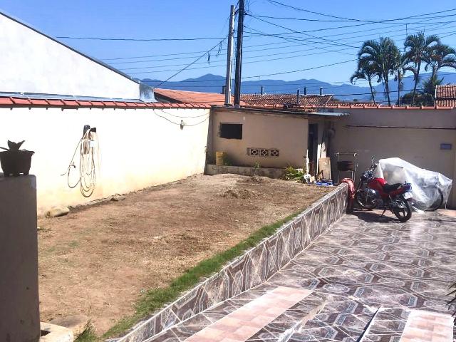 Sobrado venda em Região Imediata de Taubaté-Pindamonhangaba, Região Metropolitana do Vale do Paraíba e Litoral Norte