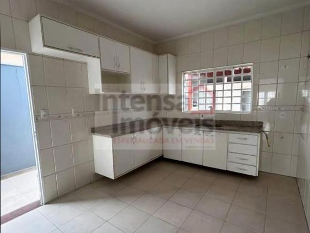 Casa venda em Região Imediata de Taubaté-Pindamonhangaba, Região Metropolitana do Vale do Paraíba e Litoral Norte