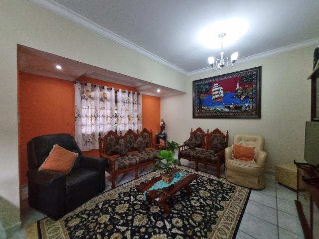 Sobrado venda em Região Imediata de Taubaté-Pindamonhangaba, Região Metropolitana do Vale do Paraíba e Litoral Norte