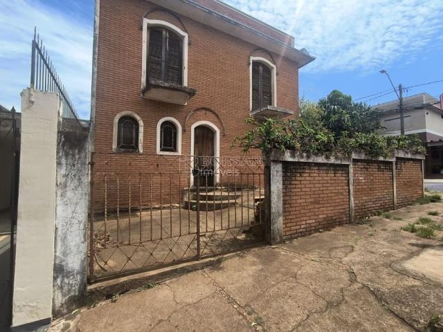 Sobrado venda em Região Imediata de Araraquara, Araraquara