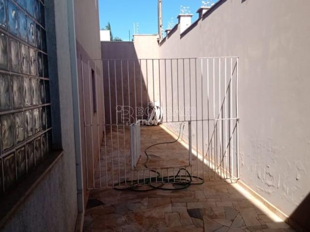 Sobrado venda em Região Imediata de Araraquara, Araraquara