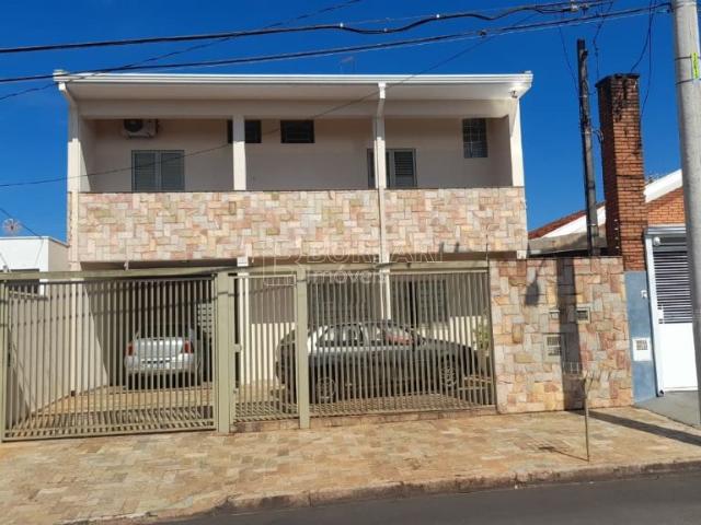 Sobrado venda em Região Imediata de Araraquara, Araraquara