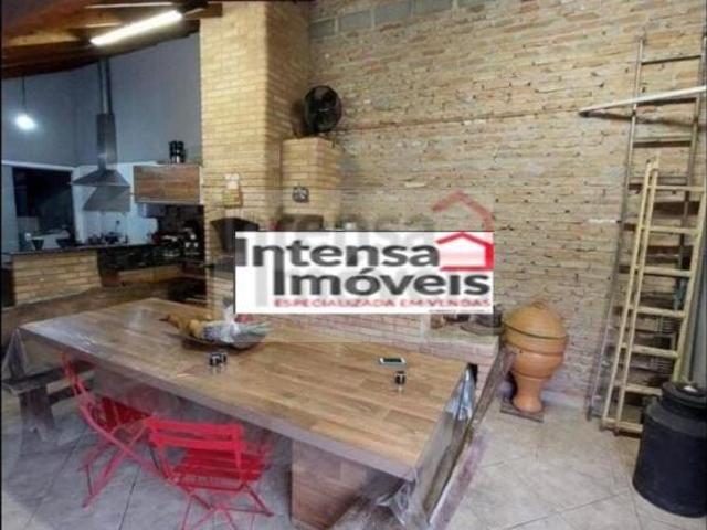 Casa venda em Região Imediata de Taubaté-Pindamonhangaba, Região Metropolitana do Vale do Paraíba e Litoral Norte