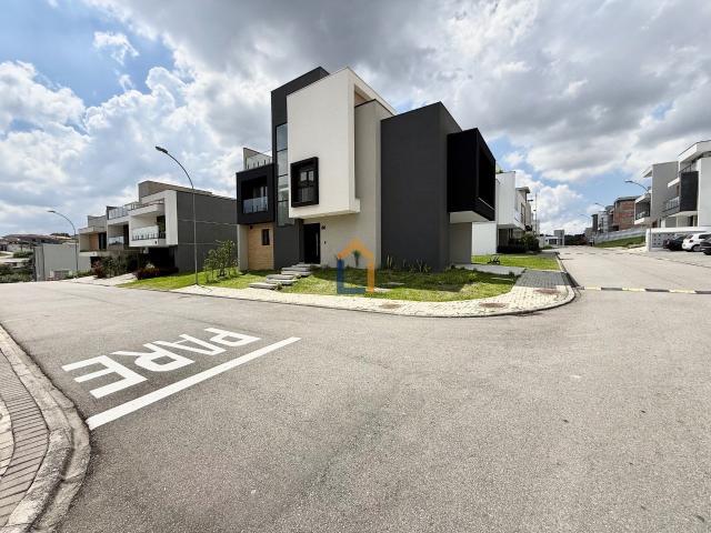 Sobrado venda em Região Geográfica Imediata de Curitiba, Região Metropolitana de Curitiba