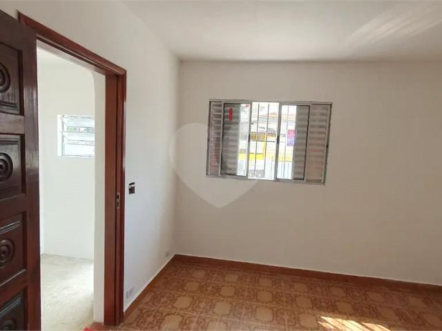 Sobrado aluguel em Vila Gustavo, Biritiba-Mirim