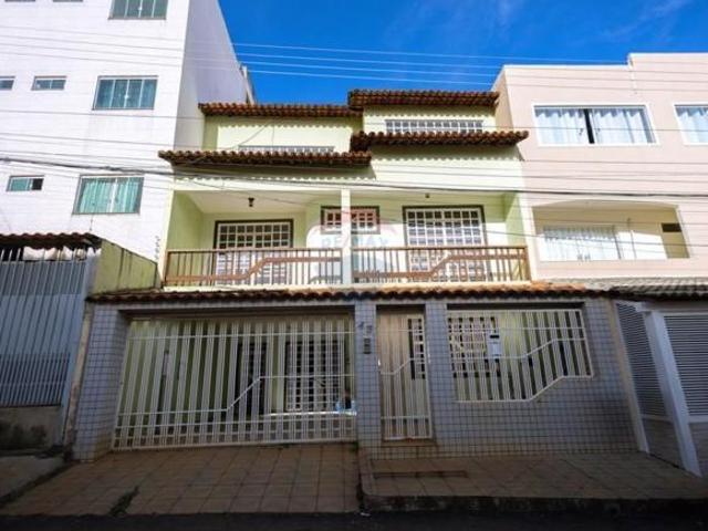 Casa venda em Região Geográfica Imediata do Distrito Federal, Região Integrada de Desenvolvimento do Distrito Federal e Entorno