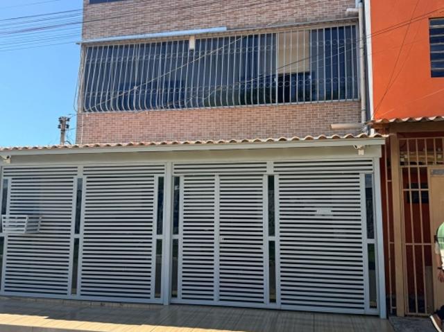 Sobrado venda em Região Geográfica Imediata do Distrito Federal, Região Integrada de Desenvolvimento do Distrito Federal e Entorno