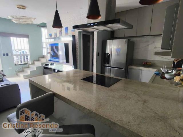 Sobrado venda em Região Imediata de Caraguatatuba-Ubatuba-São Sebastião, Região Metropolitana do Vale do Paraíba e Litoral Norte