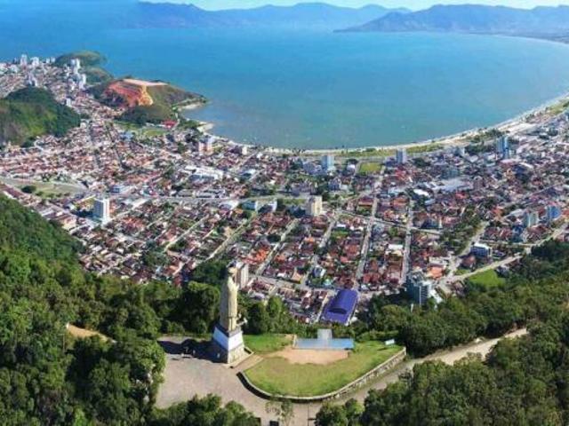 Sobrado venda em Região Imediata de Caraguatatuba-Ubatuba-São Sebastião, Região Metropolitana do Vale do Paraíba e Litoral Norte