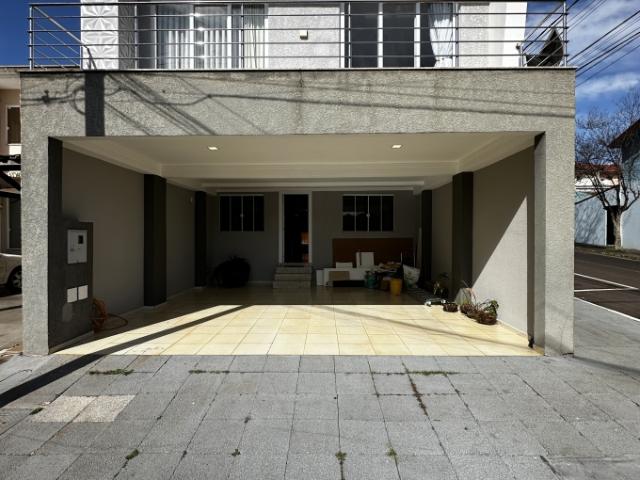 Sobrado venda em Região Geográfica Imediata de Cascavel, Cascavel