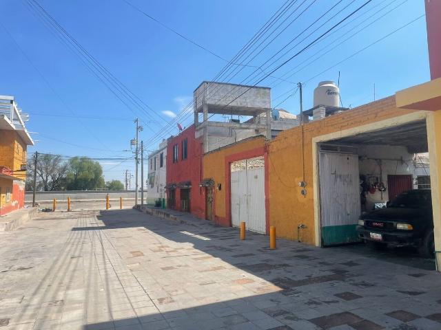 Edificio en venta en Pedro Escobedo, Querétaro