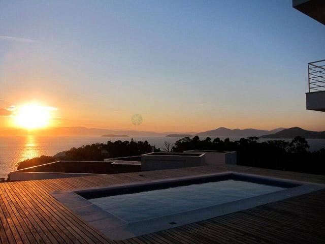 Casa aluguel em Região Geográfica Imediata de Florianópolis, Desterro