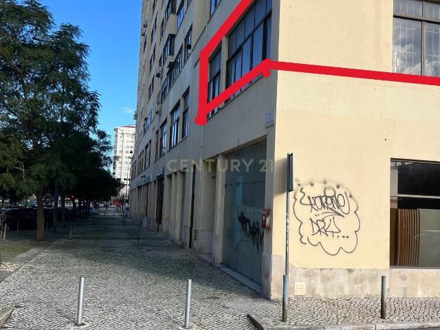 Loja alugar em Santiago Dos Velhos, Lisboa